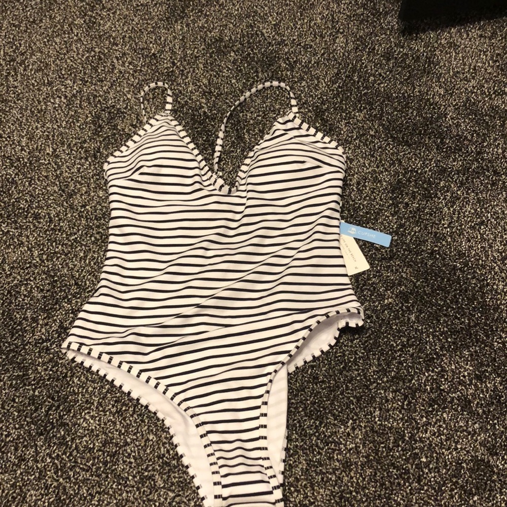 Cupshe Bathing suit